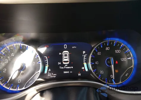 2023 Chrysler Pacifica Touring L z USA, uszkodzony, nr VIN 2C4RC1BG0PR596547